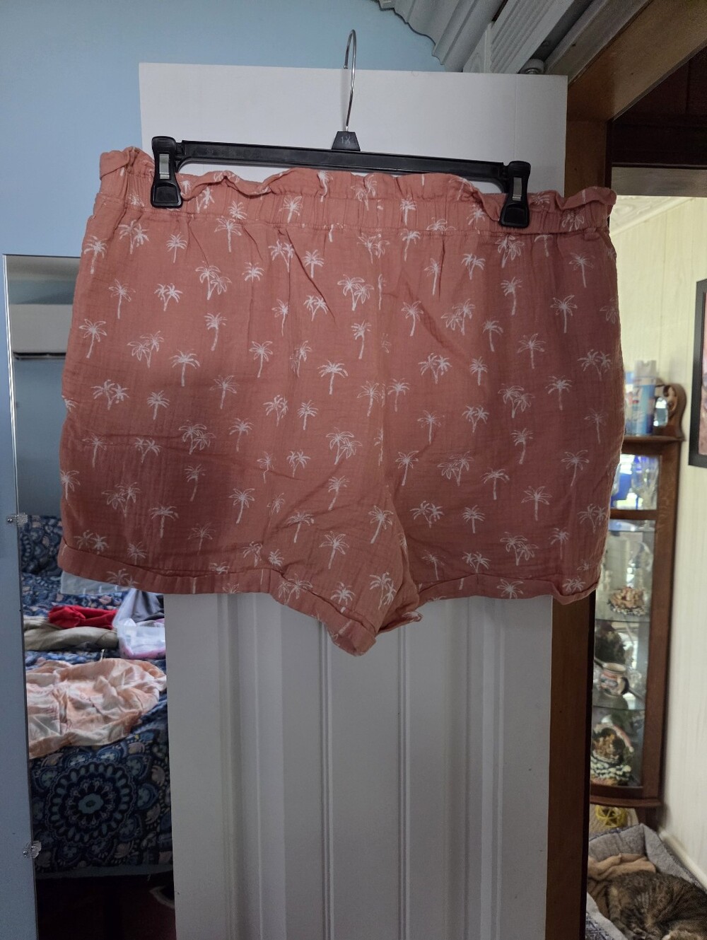 LC Lauren Conrad Coral Palm-Print Relaxed Waist Shorts